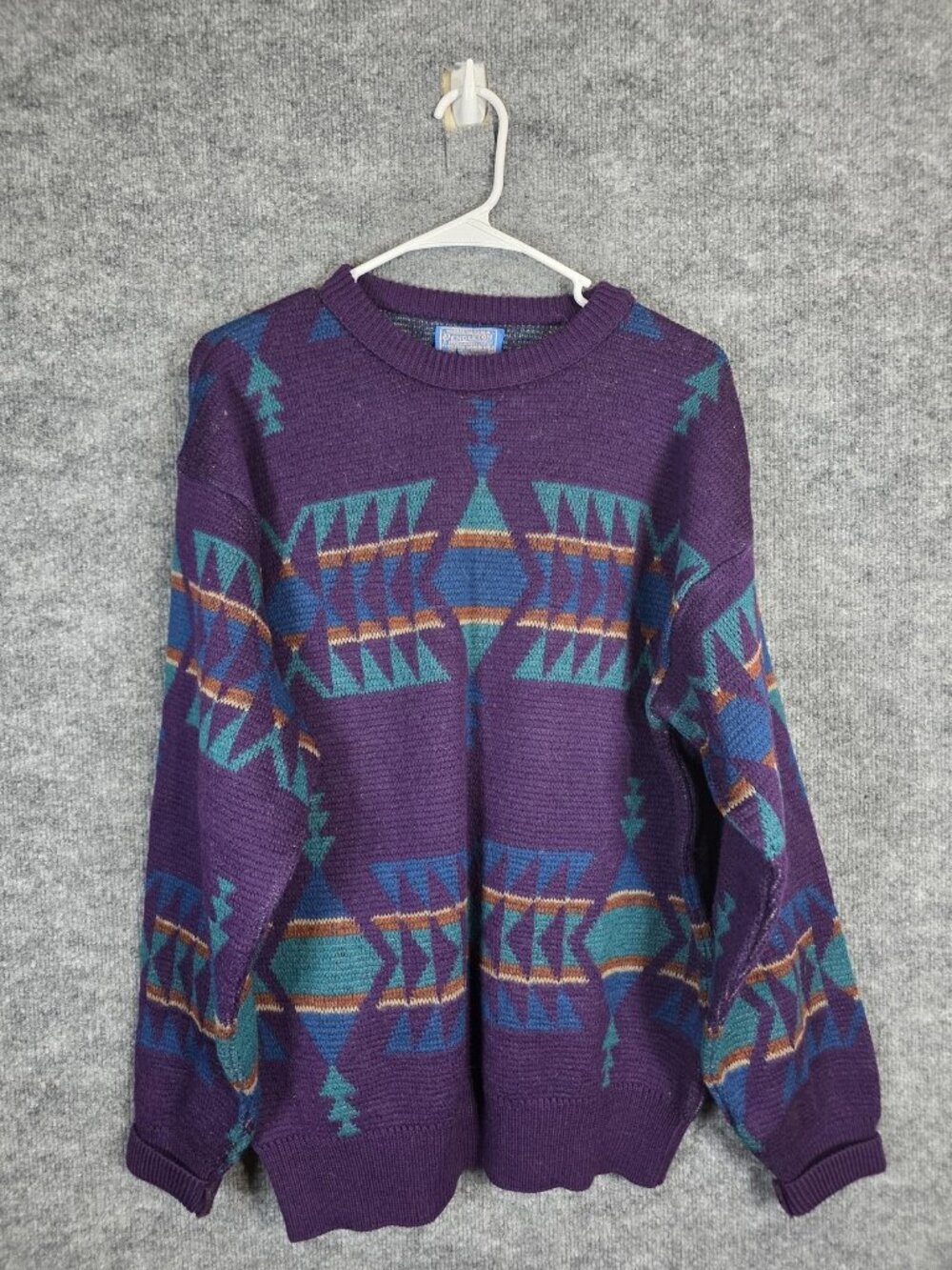 Vintage Pendleton Sweater Mens Medium Purple Wool Western Geometric Made USA